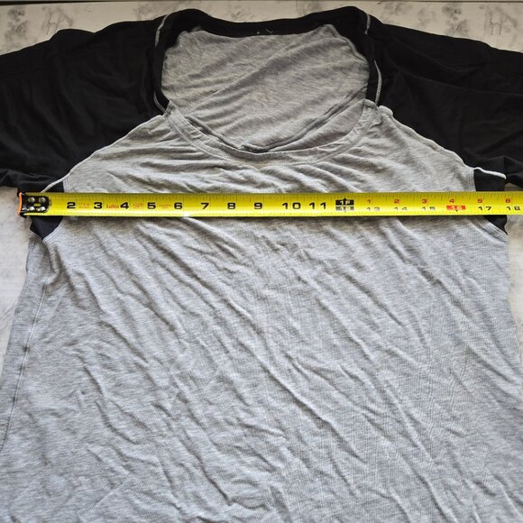 Lululemon Athletica Women's Active T-Shirt - Picture 11 of 14